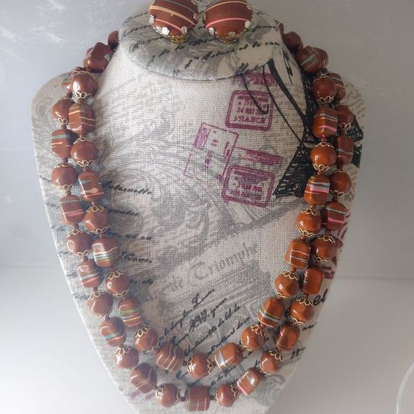 Vintage Mid-Century Chocolate Brown Candy Striped Double Strand Beaded Necklace - Picture 5 of 6